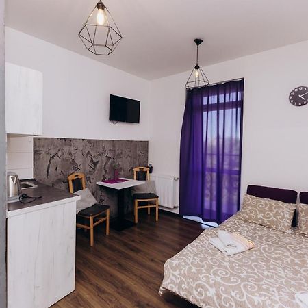 Нові Apartments Біля Жд Вокзалу Ιβανό-Φρανκίβσκ Εξωτερικό φωτογραφία