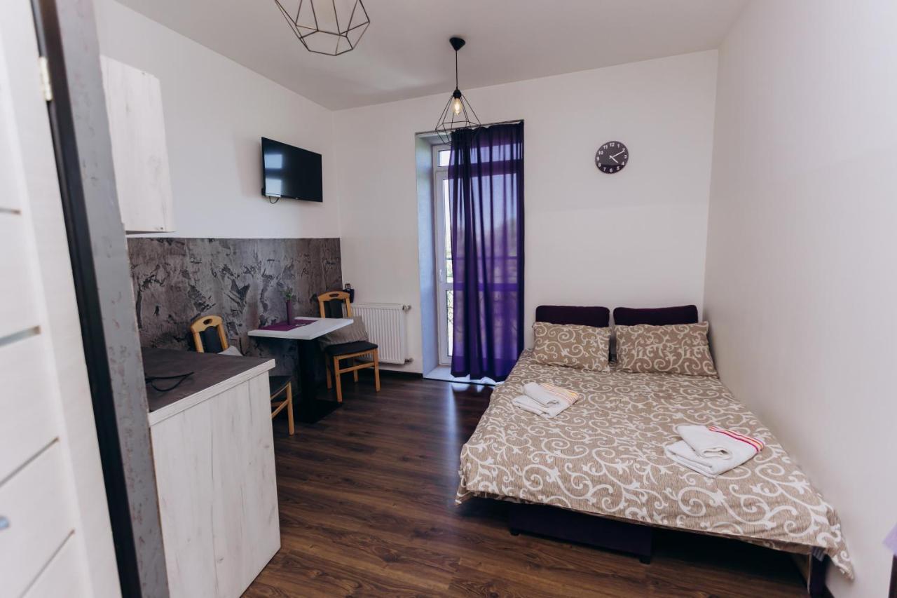 Нові Apartments Біля Жд Вокзалу Ιβανό-Φρανκίβσκ Εξωτερικό φωτογραφία